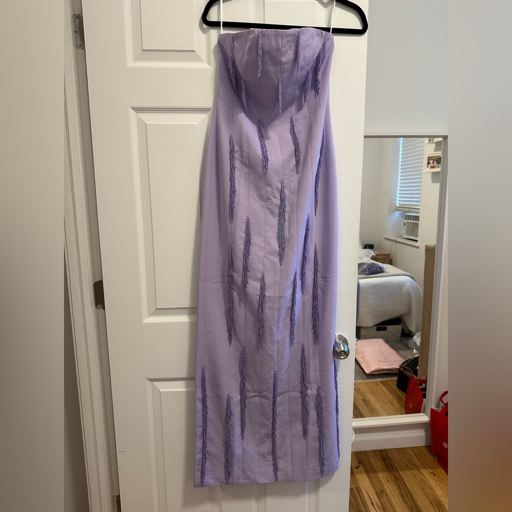 Elegant Strapless Lavender Evening Gown - Picture 4 of 5